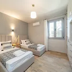 Aggeliki - F&a Golden Stone Vila *