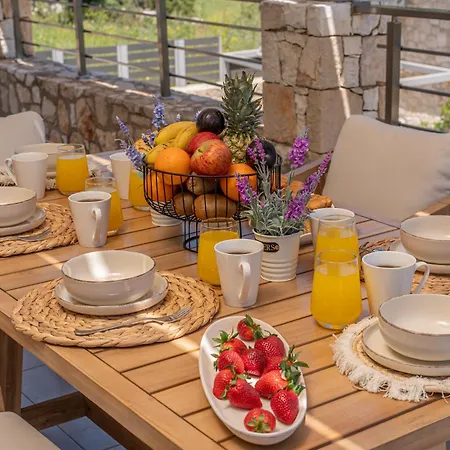 Aggeliki - F&a Golden Stone Villa *