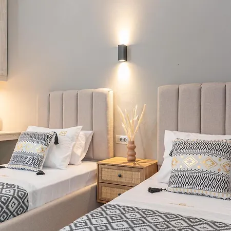 Aggeliki - F&a Golden Stone Villa *